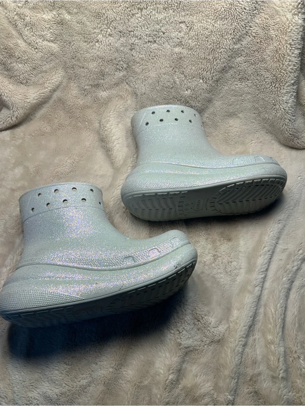 CROCS good preowned